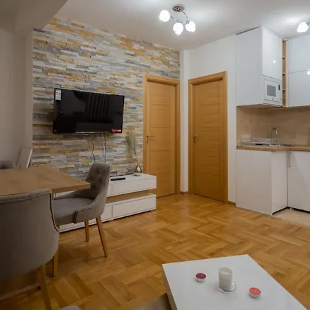 Апартаменты Vienna 1 *