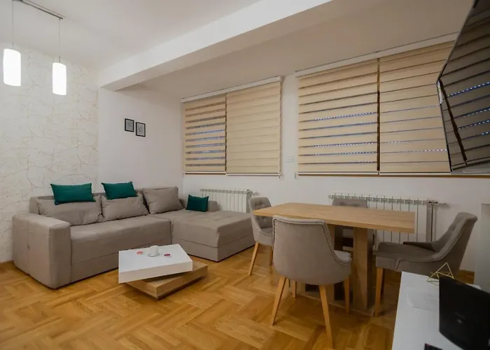 Vienna 1 Apartment *